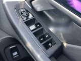 車両の詳細、ご質問につきましては、営業スタッフまでお気軽にご連絡下さいませ。遠方のお客様には実車の詳細動画送信も承ります。お問合せをお待ち致しております。
