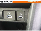 ポータブルオーディオなどの機器を接続して、車両のスピーカーで聞くことができます。