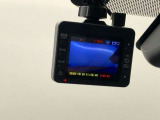 ニュースで流れる【事故の瞬間】【あおり運転】の映像は、ドライブレコーダーが録画しているからです。もしもの時の証拠映像を保存できます。