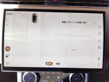 パークアシストも装備。高度なセンサーが自動的に駐車可能なスペースを探知します。駐車しづらい場所も安心です。