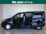 両側パワースライドドア付きだから、狭い駐車スペースなどでの 乗り降りラクラク!小さなお子さまのいるご家庭には嬉しい装備。