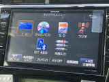 テレビやラジオ、ディスクなど複数の音源を画面から選べます。項目ごとに表示が分かれていて、聴きたい音源を選びやすく、普段のお出かけでも使いやすいオーディオ環境です。