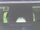 【スマートアシスト】走行中に前方の車両等を認識し、衝突しそうな時は警報とブレーキで衝突回避と被害軽減をアシスト。より安全にドライブをお楽しみいただけます。