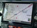 道路や周辺施設が表示された地図画面で、現在地周辺の道筋を確認しながら目的地までの移動をサポートします。表示内容を見ながら行き先を把握でき、お出かけの準備にも便利です。