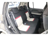■車内クリーニング■専門スタッフが見えないところまで徹底洗浄!車内のニオイもリフレッシュ!目に見えないところまで美しくがモットーです。だから、当店の中古車は内装にも自信があります!