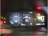 反応のいいステアリング。ぜひお車を見ていただき、取り回しをご確認ください。