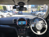 お車詳細や展示状況はフリーダイヤル(0078-6002-317961)または、MINI NEXT城東鶴見06-6933-3298迄お問合せ下さい。