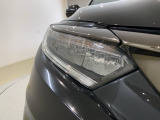 LEDヘッドライトは、点灯の瞬間から最大光量を発揮し、突然暗くなるトンネルなどでの安定感を高めます。