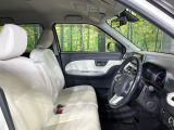 運転席シート廻りは使用感も少なく、良好な状態となっています。丁寧に使われていたことがよくわかりますね。