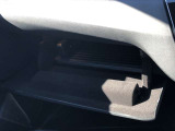 車両の詳細、ご質問につきましては、営業スタッフまでお気軽にご連絡下さいませ。遠方のお客様には実車の詳細動画送信も承ります。お問合せをお待ち致しております。