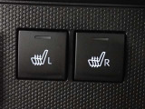 シートヒーター付きです。寒い日も快適なドライブが楽しめます♪