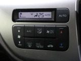 フルオートエアコン装備。