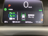 ホンダが推し進める総合先進安全装備のセンシング搭載! 衝突や斜線はみだしなどの危険が予測される時、センサーが警告。ヒューマンエラーを高度先進技術が補完してくれます。