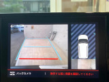 ●ガイドライン付きバックカメラ:不安な駐車もこれで安心!ガイドライン付きなので狭い箇所での駐車もラクラクです!