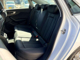 車検整備付きでAudi【A4】入荷いたしました。車検整備付きで更に保証付きです。最長2年までご加入頂けます。