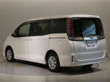 両側パワースライドドア付きだから、狭い駐車スペースなどでの 乗り降りラクラク!小さなお子さまのいるご家庭には嬉しい装備。
