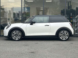 MINI正規認定中古車はもちろん、全国各地のMINI正規ディーラーにて点検修理・保証対応が可能!遠方のお客様やご転勤の多い方にも、安心してお乗り頂けます。
