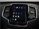 Google搭載のボルボなら、車内にいながら多彩なデジタルライフをお楽しみいただけます。Google Playから必要なアプリをダウンロードして、有意義な移動時間を楽しみましょう。