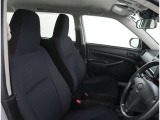 【フロントシート】運転しやすいドライバーズコックピット!ドライブが楽しくなります。