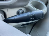 トンネル進入時や暗くなれば自動点灯するオートライトです。