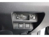 ETCが生まれ変わって高速道路と自動車がリアルタイムで情報連携して、渋滞の迂回ルートを教えてくれたり、安全運転をサポートしたり、災害時の適切な誘導を提供します。