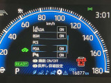 コーナーセンサー付きで車庫入れも安心です。