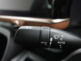 フロントワイパーは雨滴量と車速に応じてワイパーが作動してくれるオートモード付きです♪