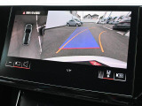Audiの独創的なテクノロジーが、得も言われぬ安心感に包まれた走りを提供します。