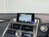 ナビゲーション付です。 ナビがあると便利、ラクラク何処でもいけます。 ナビが有るのと無いのとでは大きな違いですね。