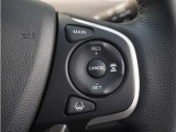 ◆アダプティブクルーズコントロール◆予め設定した車速内でクルマが自動的に加減速。前走車との適切な車間距離を維持しながら追従走行します。【LKAS】車線維持支援システムでステアリング操作を支援。