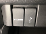 アクセサリーソケットの横にはナビゲーション用の外部入力可能なUSB端子とHDMI端子がついています。