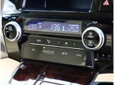 弊社でお車をご購入頂いたお客様は、一部車種を除いて【オイル交換永久無料】となっております。※詳細はスタッフまでお問合せ下さい。