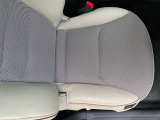【運転席シート】へたりがちな運転席も大きなへたりがなく、綺麗な状態です。
