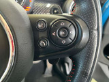運転中、前方から目線をそらすことなくオーディオ等の操作が可能な便利機能もついています!!
