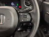 Hondaセンシングの機能のひとつ、アダプティブクルーズコントロール付!アクセルから足を離しても設定したスピードと前車との車間を保ち走行してくれます!車線維持もアシスト☆高速道路で疲労軽減ですね☆