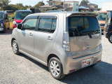 当店では軽自動車から普通車まで幅広くオールメーカーの車種・色・グレードを豊富に揃えております。