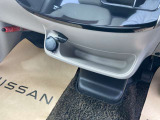 電源ソケットはセンターコンソールにあります。