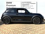 お車のお見積りと合わせましてBMW自動車保険のお見積もご用意致します。BMW/MINI車オーナー様へ向けたBMWだけの特典がございますBMW自動車保険につきましてもお気軽にご相談下さい。