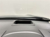 ヘディングアップディスプレイで運転席前面ガラスに車両状況が映し出され確認が出来安心です!