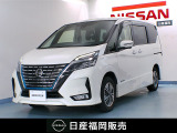 大人数でのドライブや旅行などに重宝する日産のミニバン「セレナe-POWER」が中古車入荷しました!■メモリーナビ■全周囲モニター■後席モニター■プロパイロット■ドラレコなど装備◎