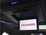 【電動後席モニター】JBLサウンド専用!電動開閉後席フリップダウンモニターです。5.1chサウンド対応、17スピーカーの専用音響システムとなり、人気の装備になります。
