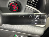 【オートライト(AUTO)】外の明るさをシステムが感知して、自動でヘッドライトが点灯します!ヘッドライトをつけ忘れを防ぐ便利機能です。