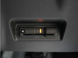 スマートインターチェンジを利用するに必須なETC車載器も付いています。あとはETCカードを差していただくだけで、煩わしい料金所でのお支払いも不要となります。