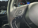 ステアリングスイッチ装備!運転しながら手元でオーディオの操作などができます。