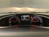 分かりやすく操作しやすい運転席まわりです☆