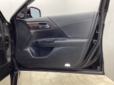 弊社では、御納車前におクルマの法定整備(24ヶ月点検または12ヶ月点検)ならびに消耗部品の新品交換を無償で実施しております♪詳しい内容は、営業スタッフにお問い合わせください!