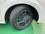 タイヤサイズは185/60R16純正アルミホイール付き!(夏タイヤ装着)冬タイヤ、ホイール注文も承っております☆