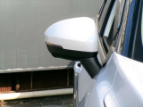 ウインカー付きドアミラーです。周りに「ウインカー&ハザード」を気づいてもらえるお洒落&安全確保のアイテムです。