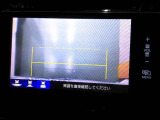 バックカメラの画像です。ガイドラインがスムースな車庫入れをサポートいたします。車庫入れの安心感がアップしますね。