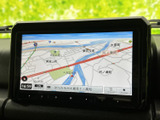 道路や周辺施設が画面上で確認でき、現在地や目的地までの道順を把握しやすい地図表示です。慣れない場所へのお出かけにも役立ち、日常の移動をサポートします。